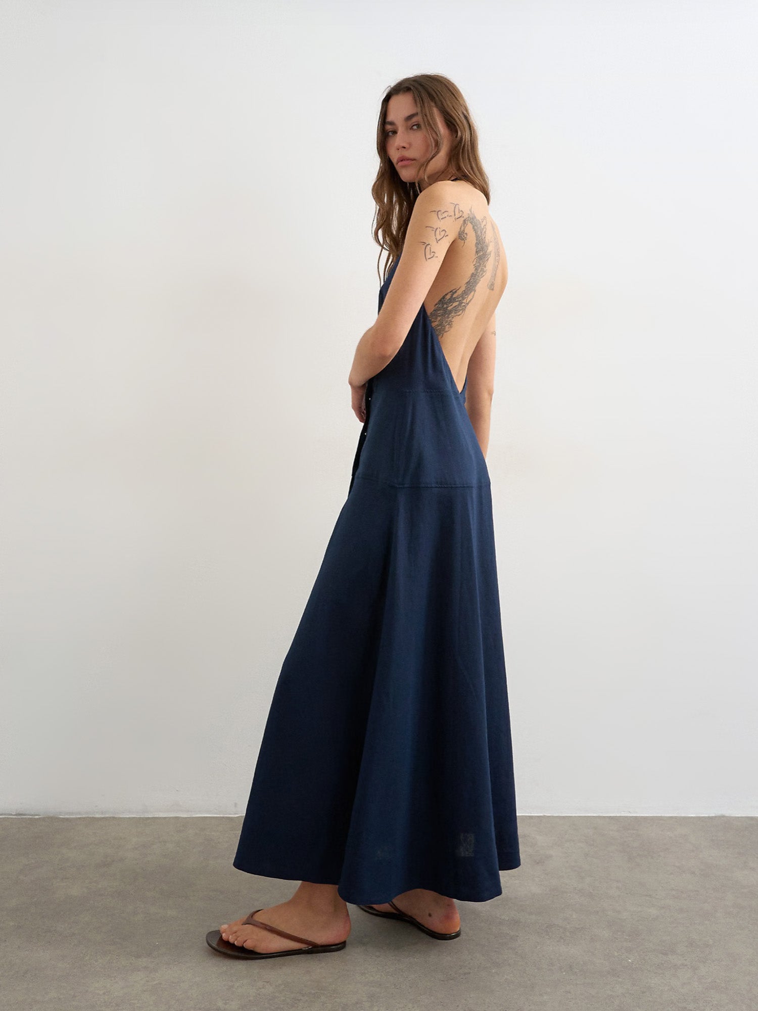 PREMIUM LINEN RICH HALTER NECK WRAP MAXI DRESS