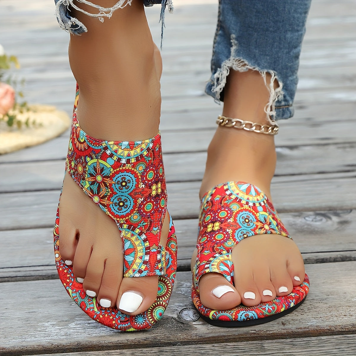 Boho Flat Sandals with Paisley Print and Toe Loop