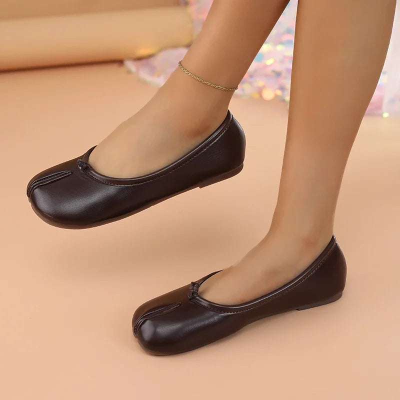 Elegant Split Toe Ballet Flats with Flexible Sole