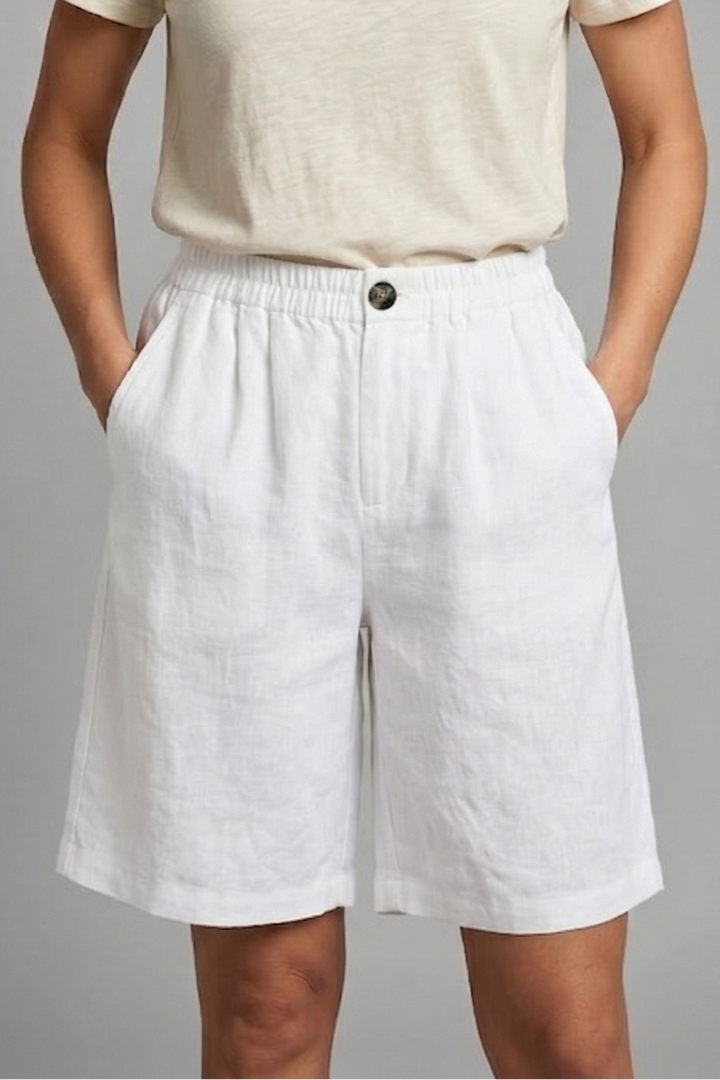 Relaxed Linen Shorts with Elasticated Waist and Side Pockets