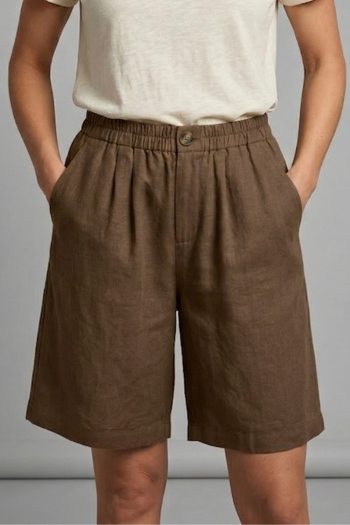 Relaxed Linen Shorts with Elasticated Waist and Side Pockets
