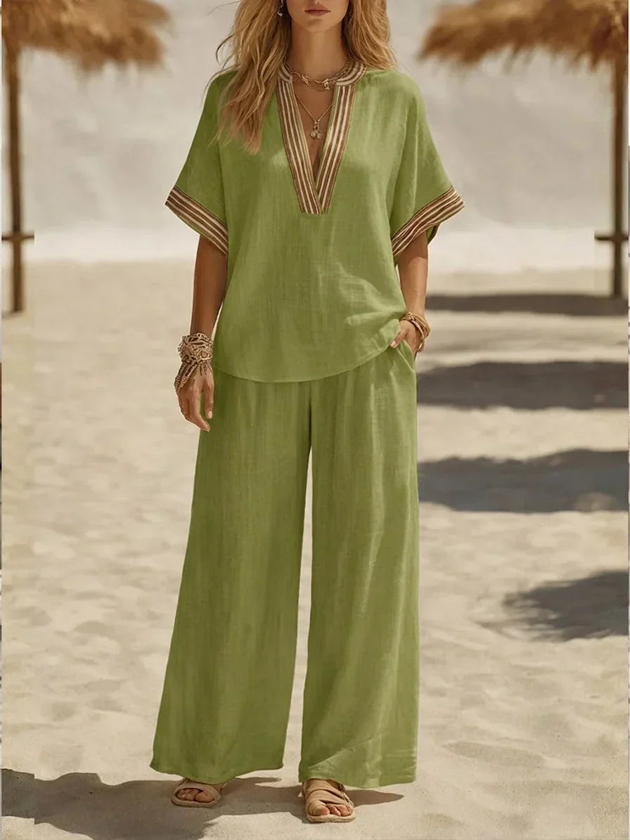 Relaxed Linen Two Piece Set with V-Neckline and Wide Leg Trousers
