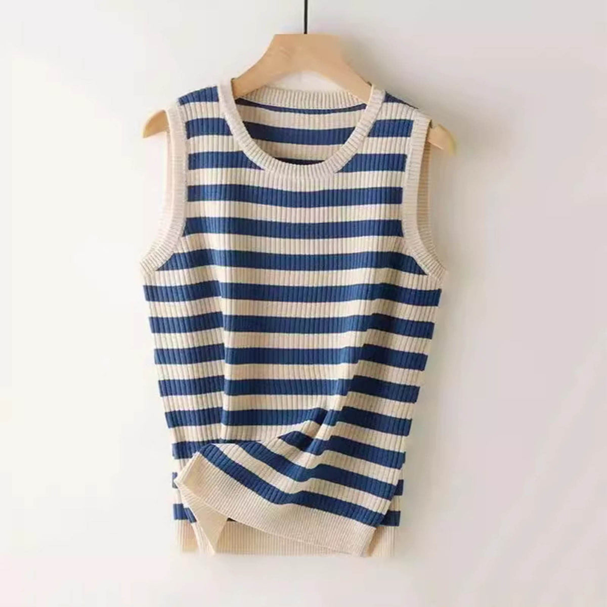 Striped Ribbed Knit Sweater Top with Round Neck