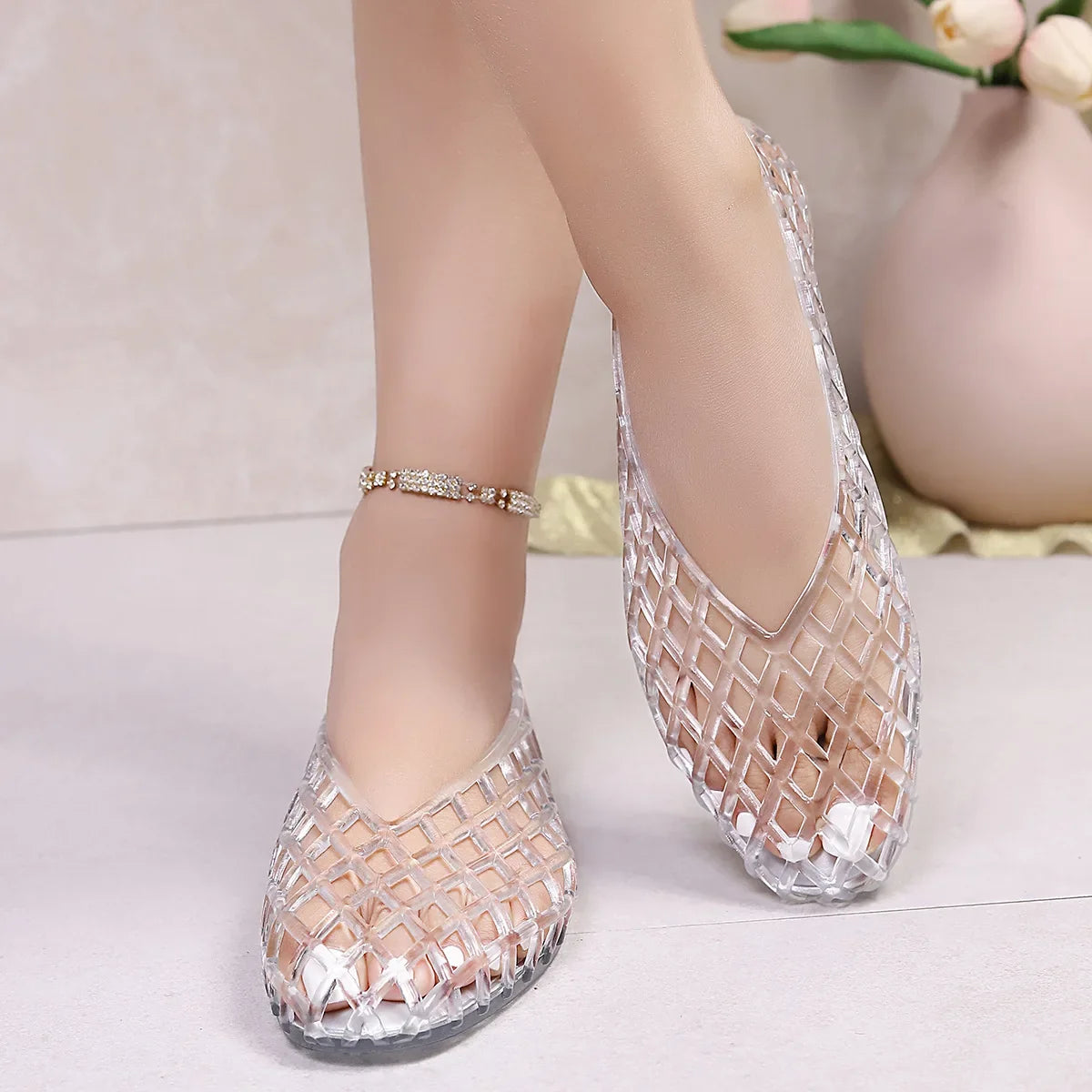 Woven Jelly Flat Shoes with Cut-Out Diamond Pattern