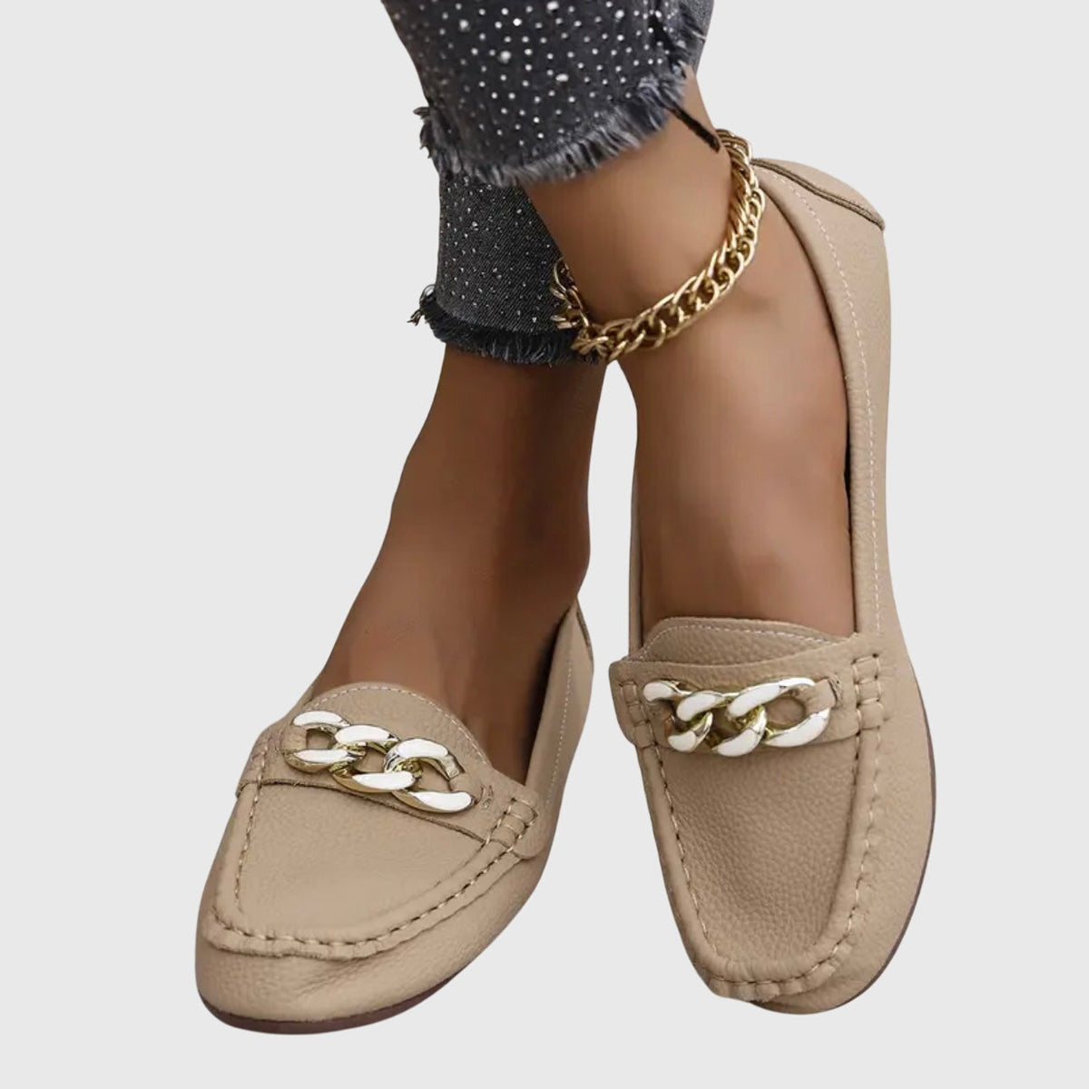 Chique Flat Loafers with Gold Chain Detail and Square Toe