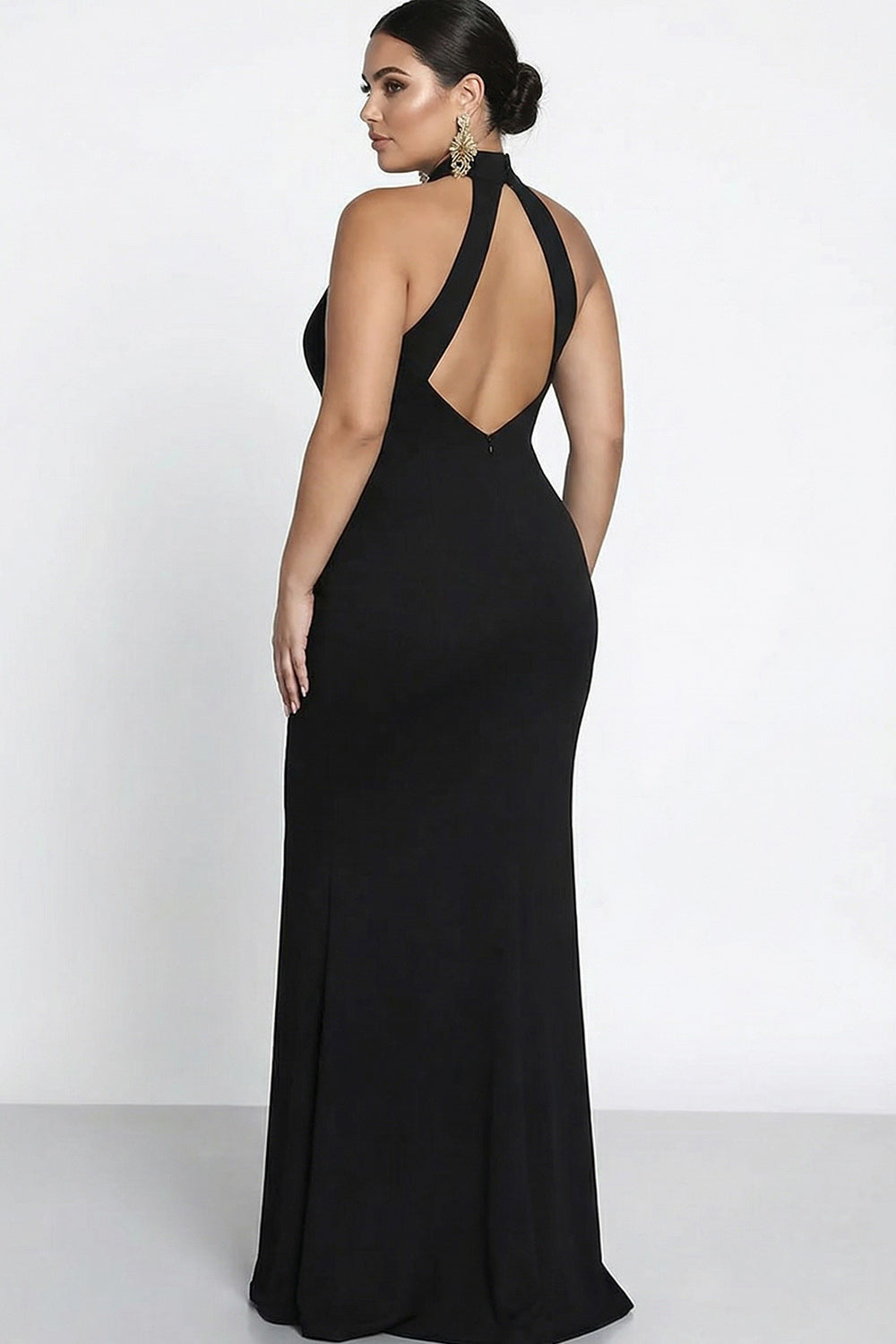 Fitted Halter Neck Backless Maxi Dress