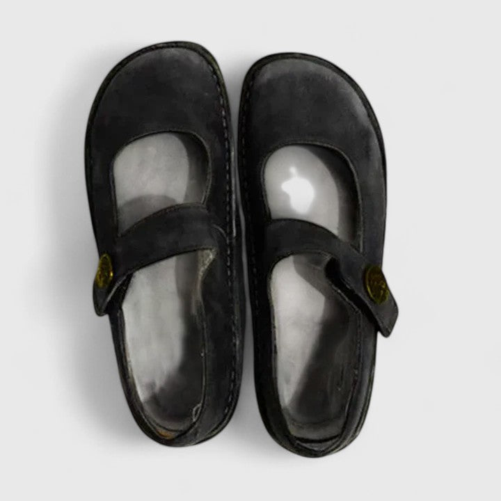 Classic Flat Mary Jane Shoes with Velcro Strap and Round Toe