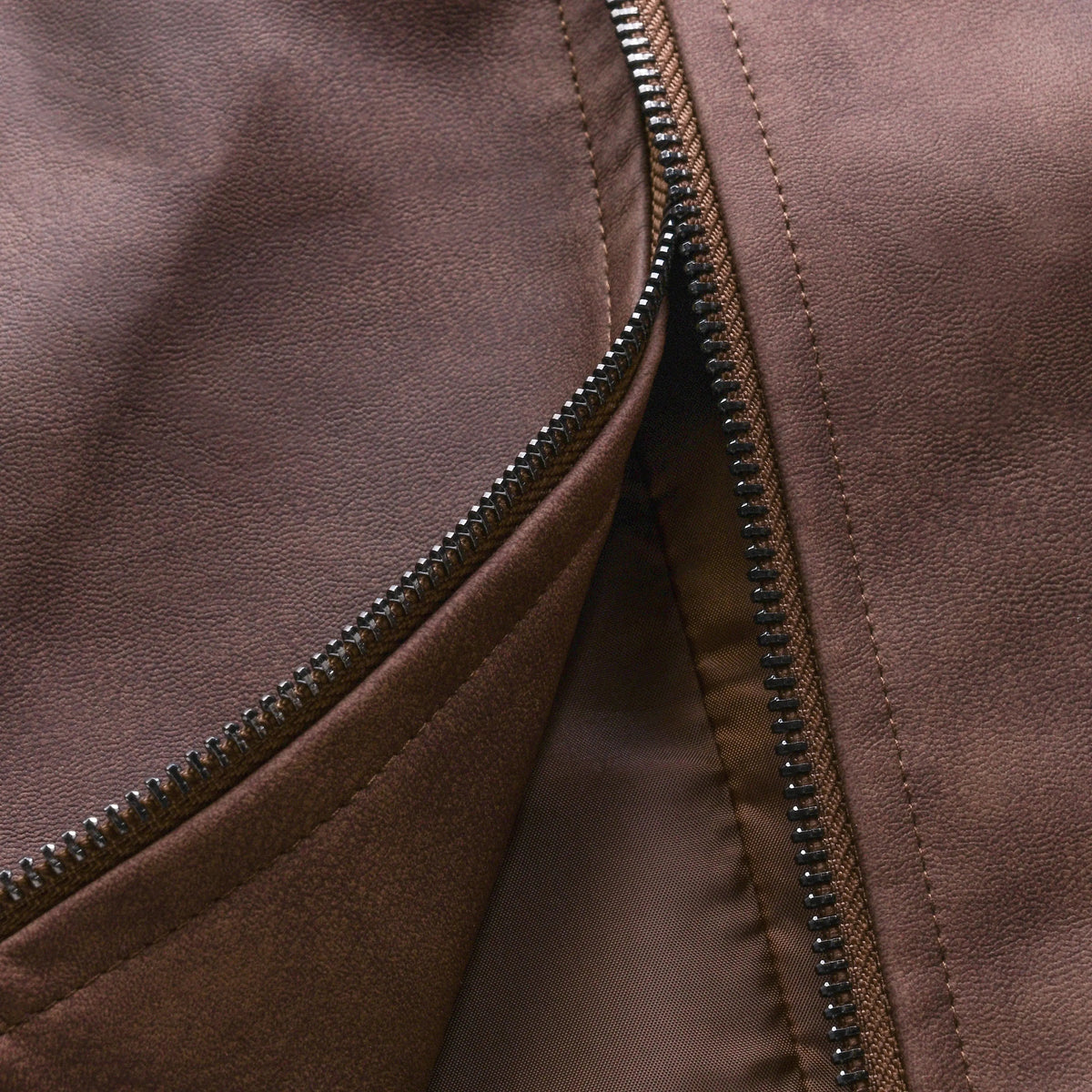 Men's Collared Fitted Leather Jacket