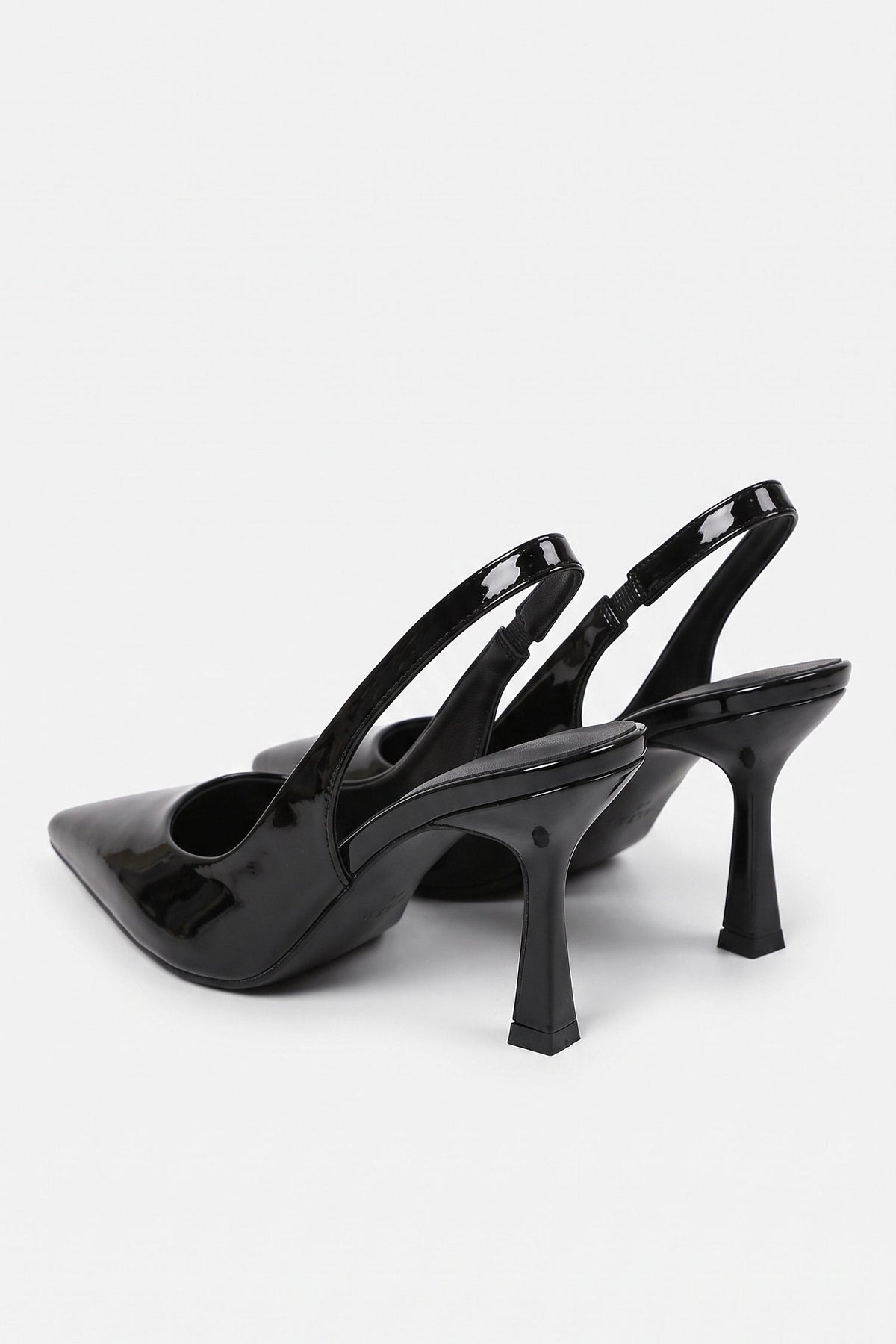 Pointed Toe Slingback Heels