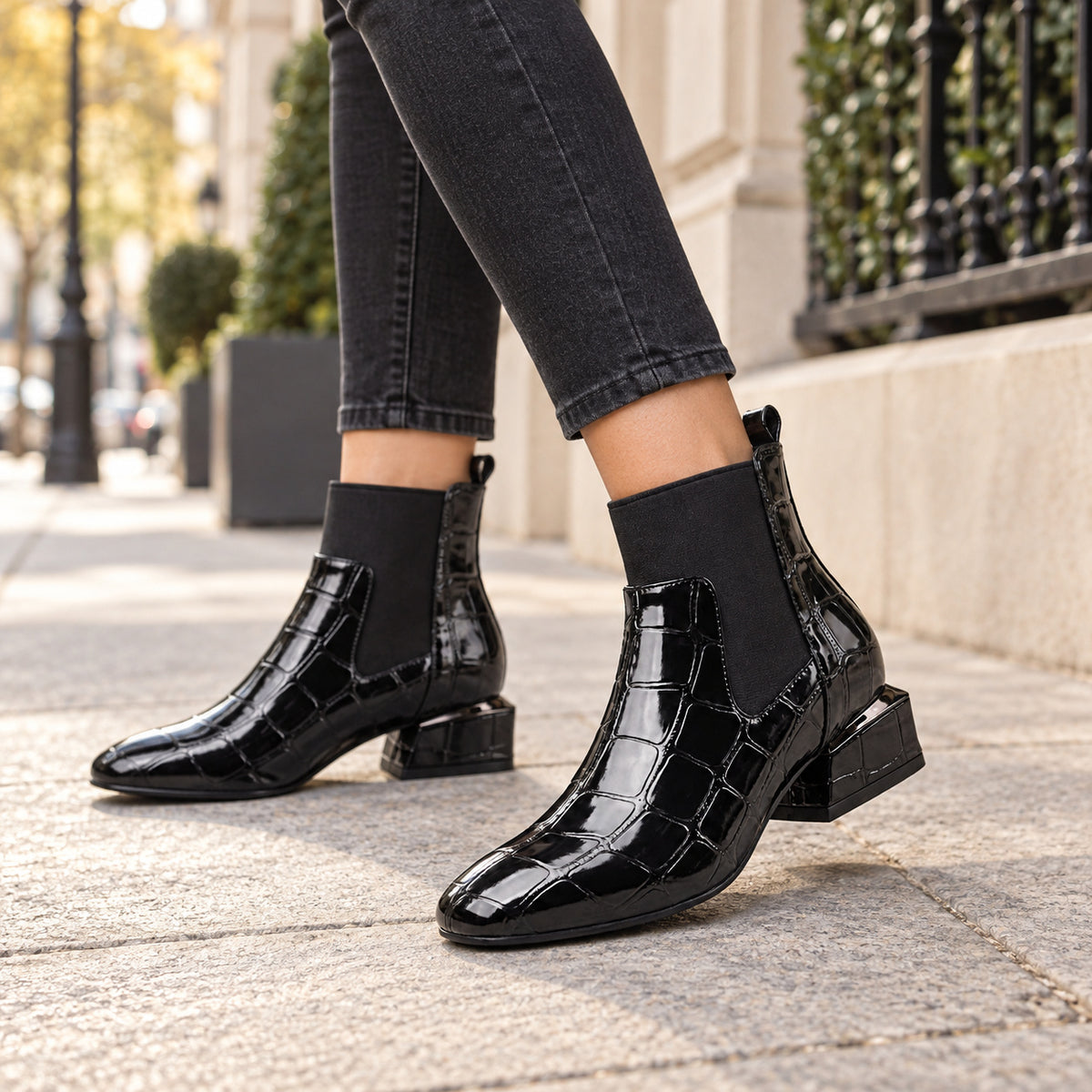 Women's Faux Leather Chelsea Ankle Boots
