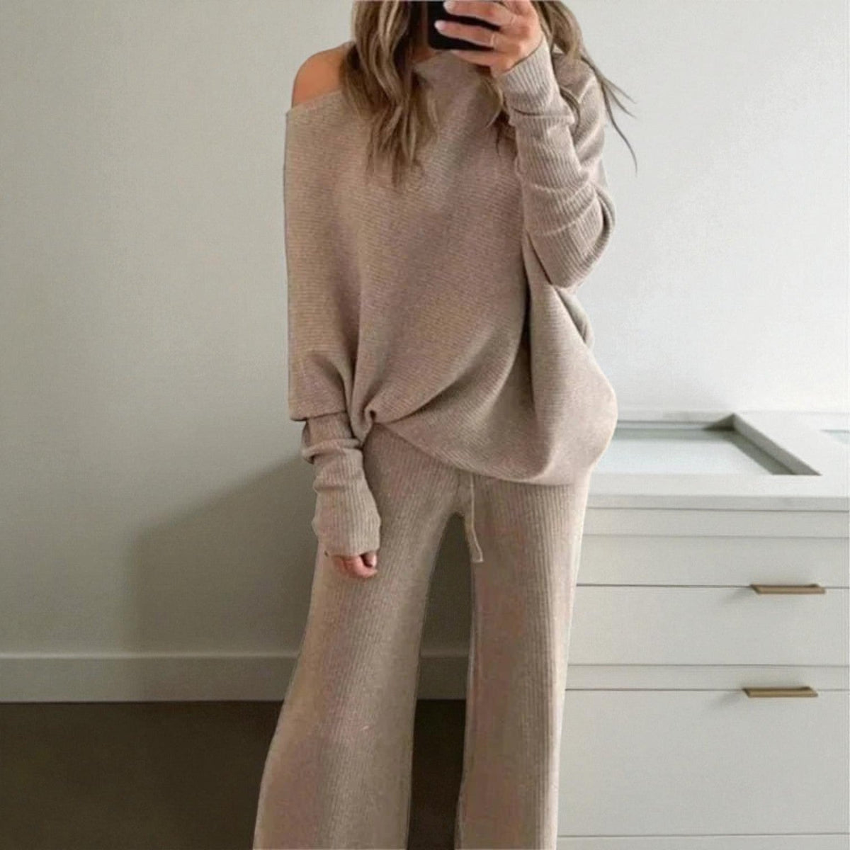 Women's Relaxed Long Sleeve Knit Lounge Set