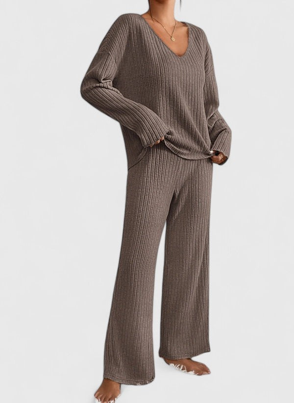 Women's Relaxed V Neck Set