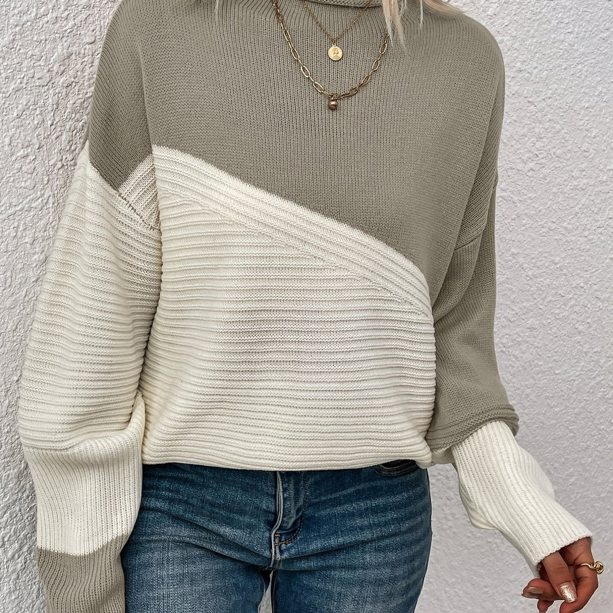 Women's Roll Neck Oversized Turtleneck Jumper