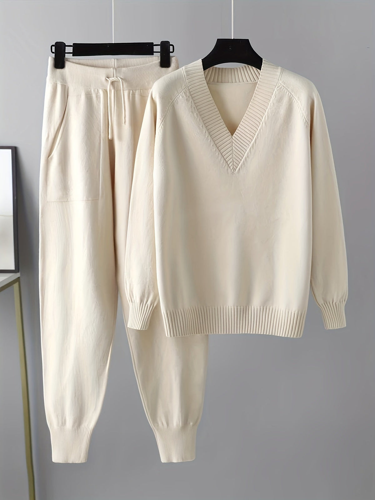 Women's V Neck Fine Knit Jumper and Jogger Set