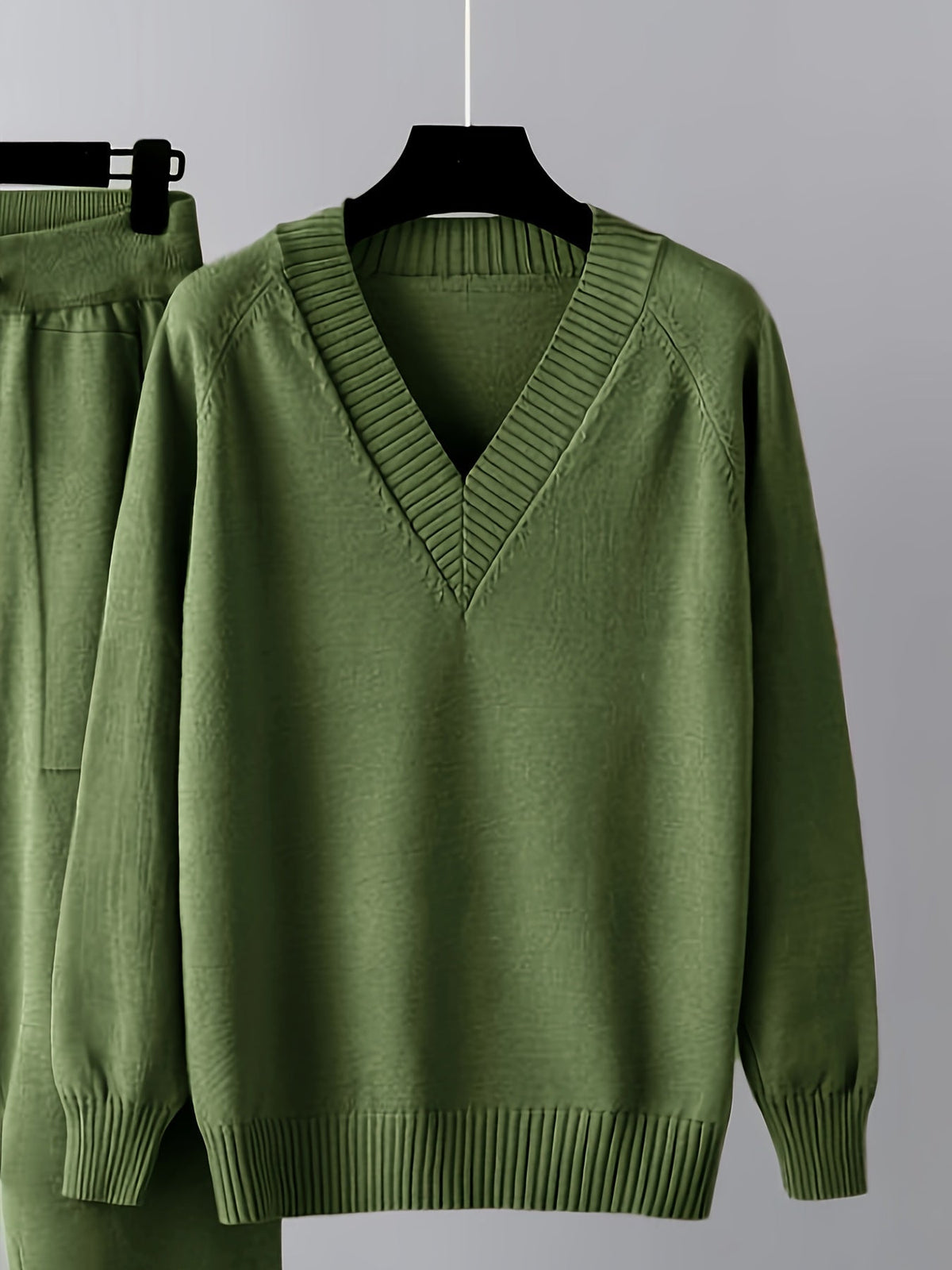 Women's V Neck Fine Knit Jumper and Jogger Set