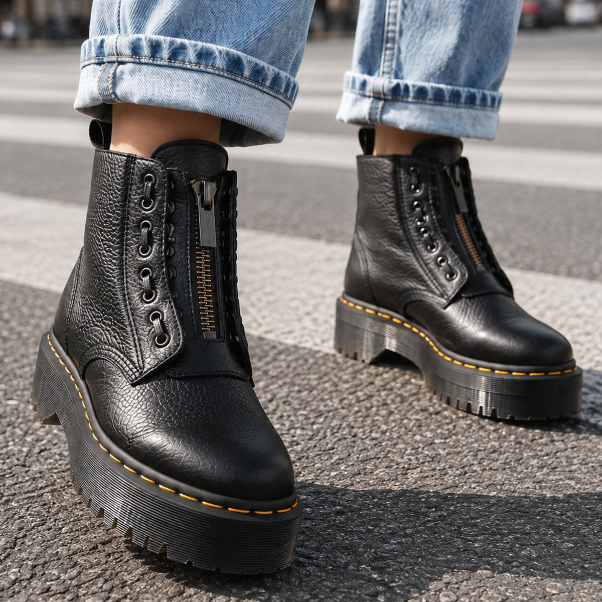 Women's Zip-Up Chunky Ankle Boots