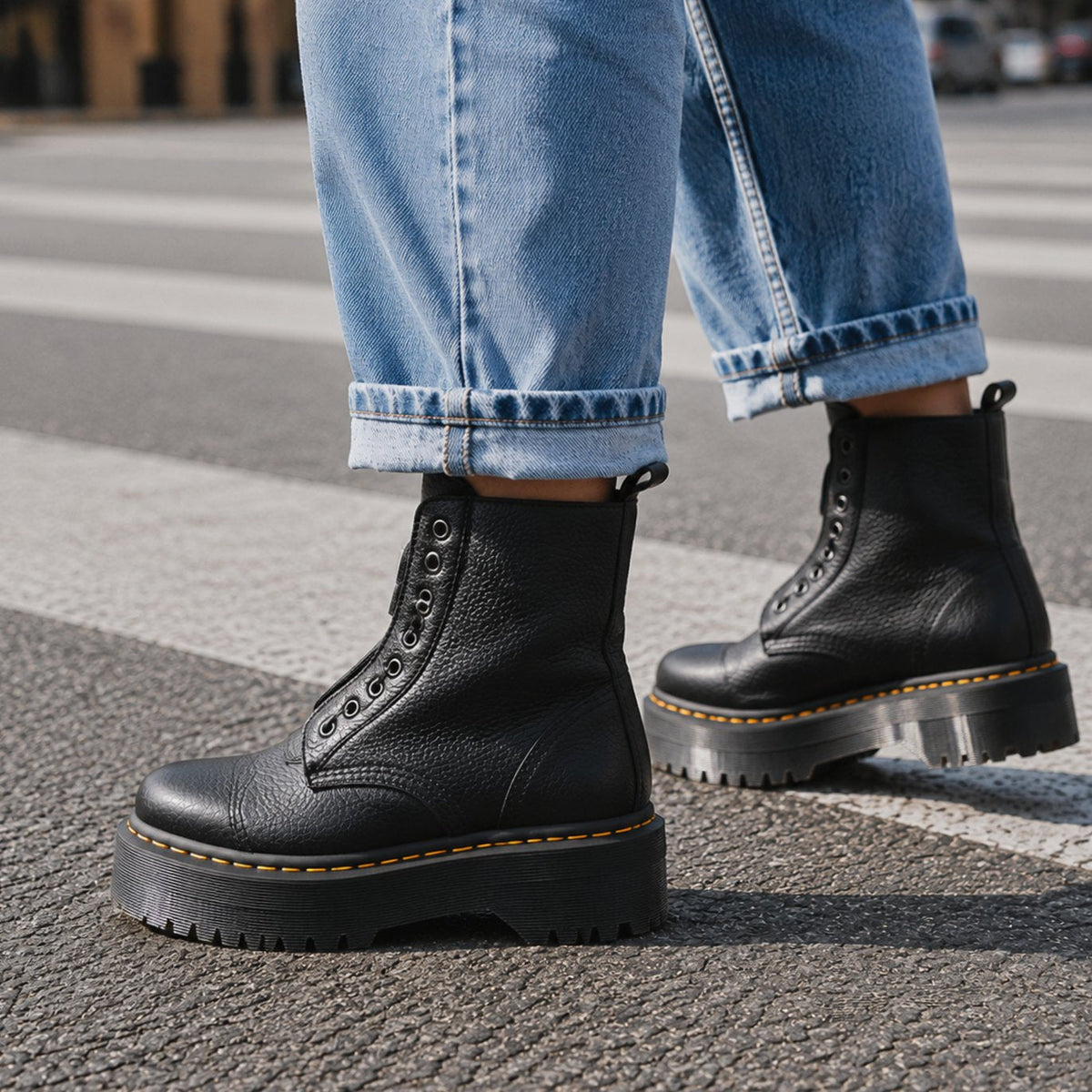 Women's Zip-Up Chunky Ankle Boots