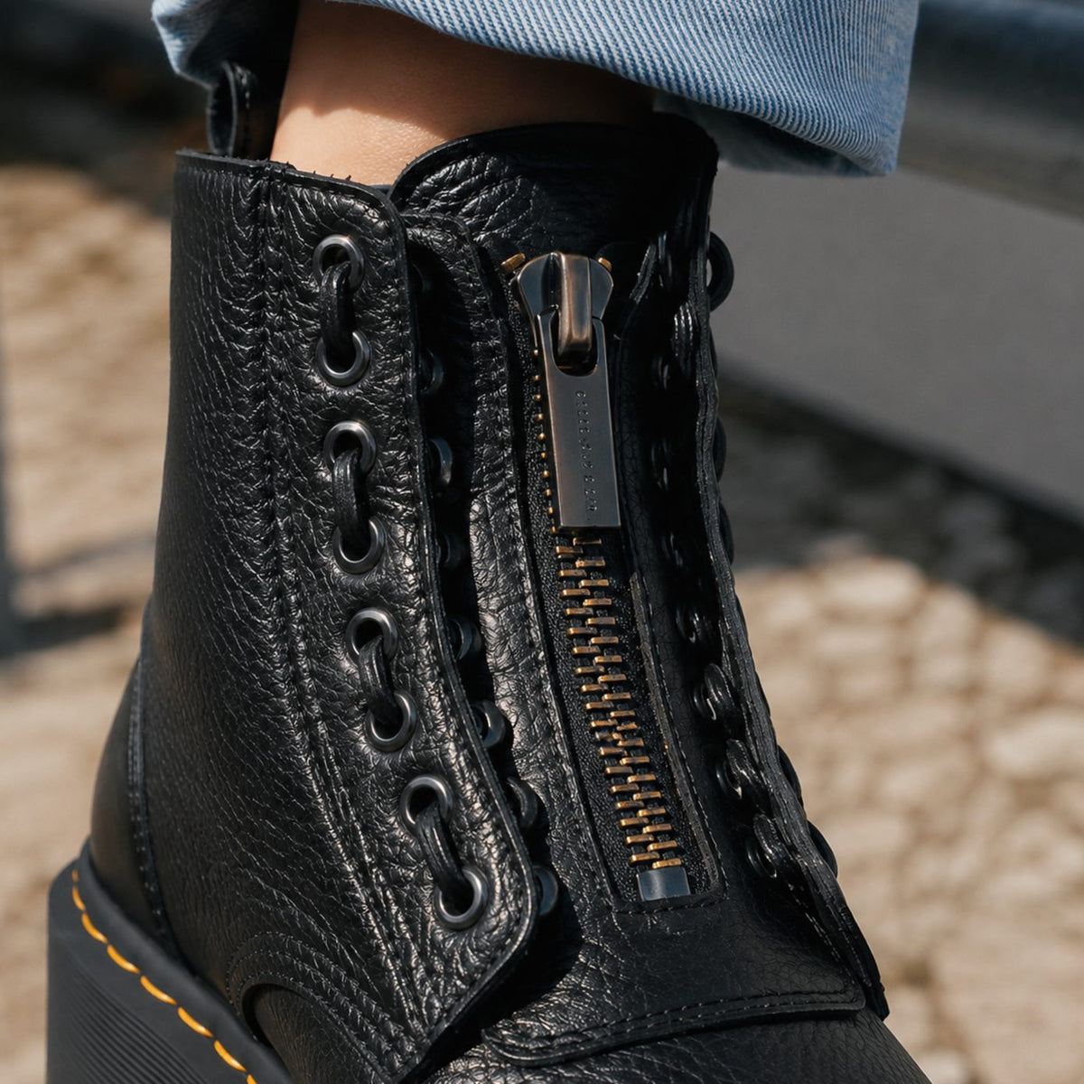 Women's Zip-Up Chunky Ankle Boots