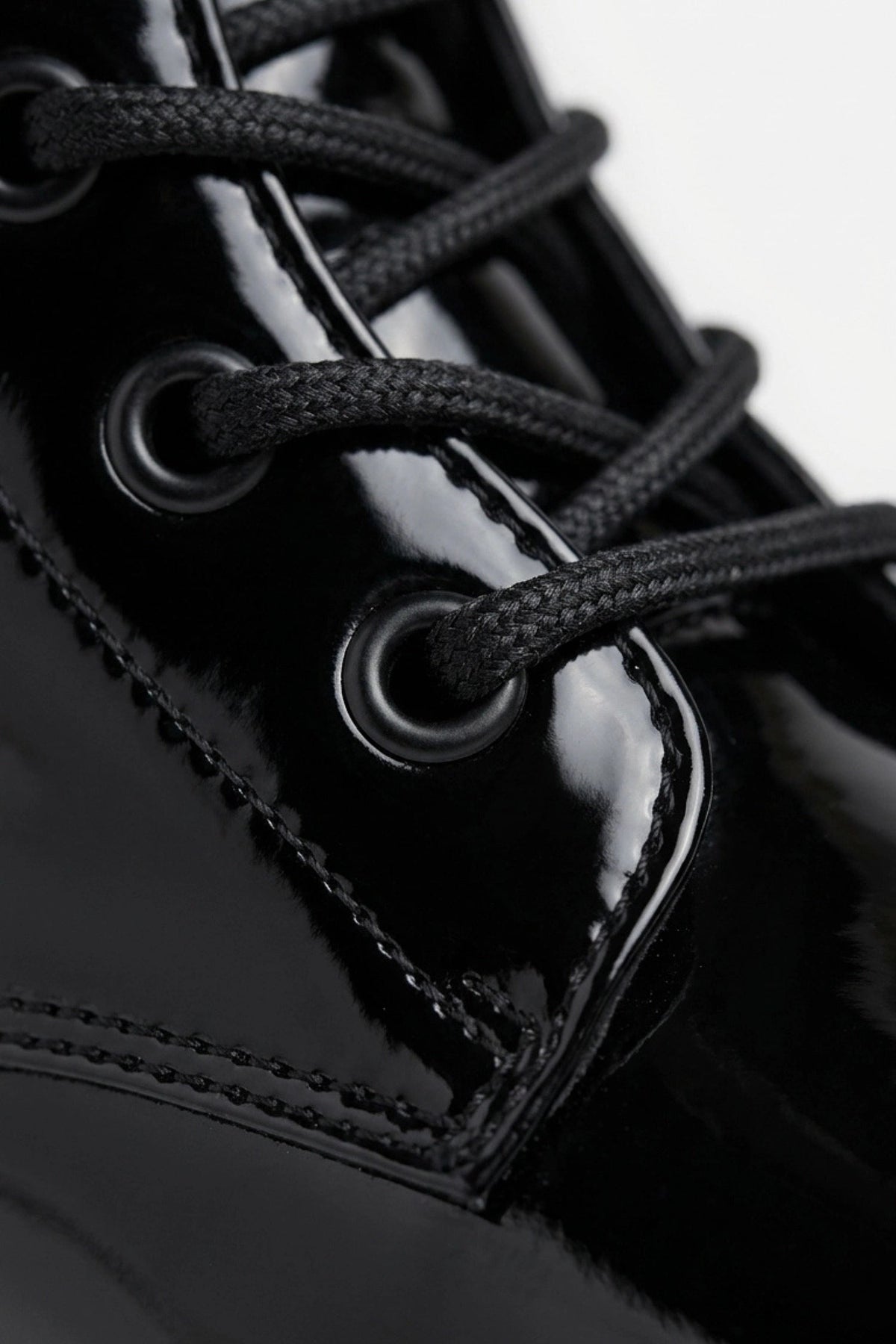 Women's Zip-Up Patent Look Ankle Boots